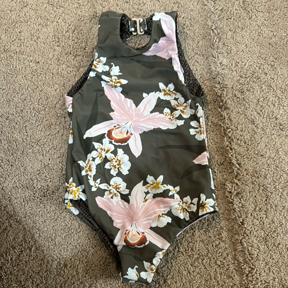 Acacia Honey Cece in Hilo Print